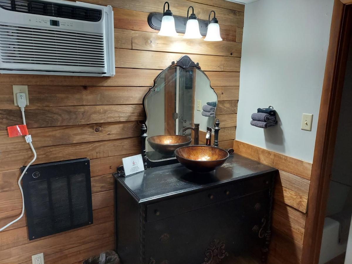 Country Inn Of Shelby Avoca Екстер'єр фото